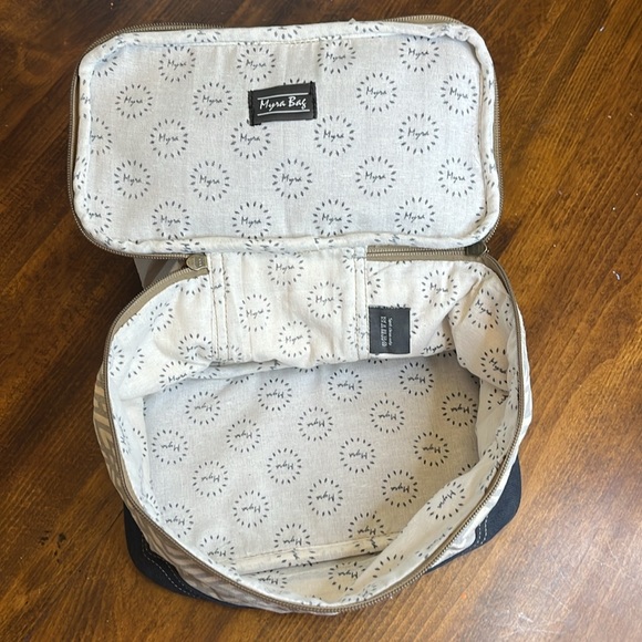 Myra Bag X Design Shaving Kit Bag, NWT - Picture 4 of 9